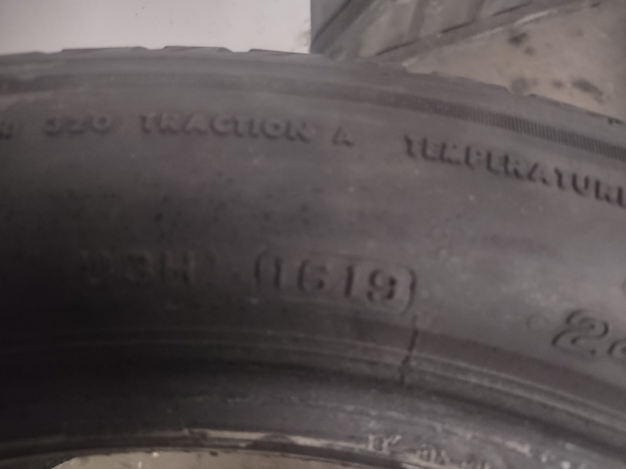 Nr 134 2 szt opony letnie 245/45/18 Bridgestone