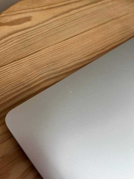 Macbook Air 13 2020 року 8/512gb