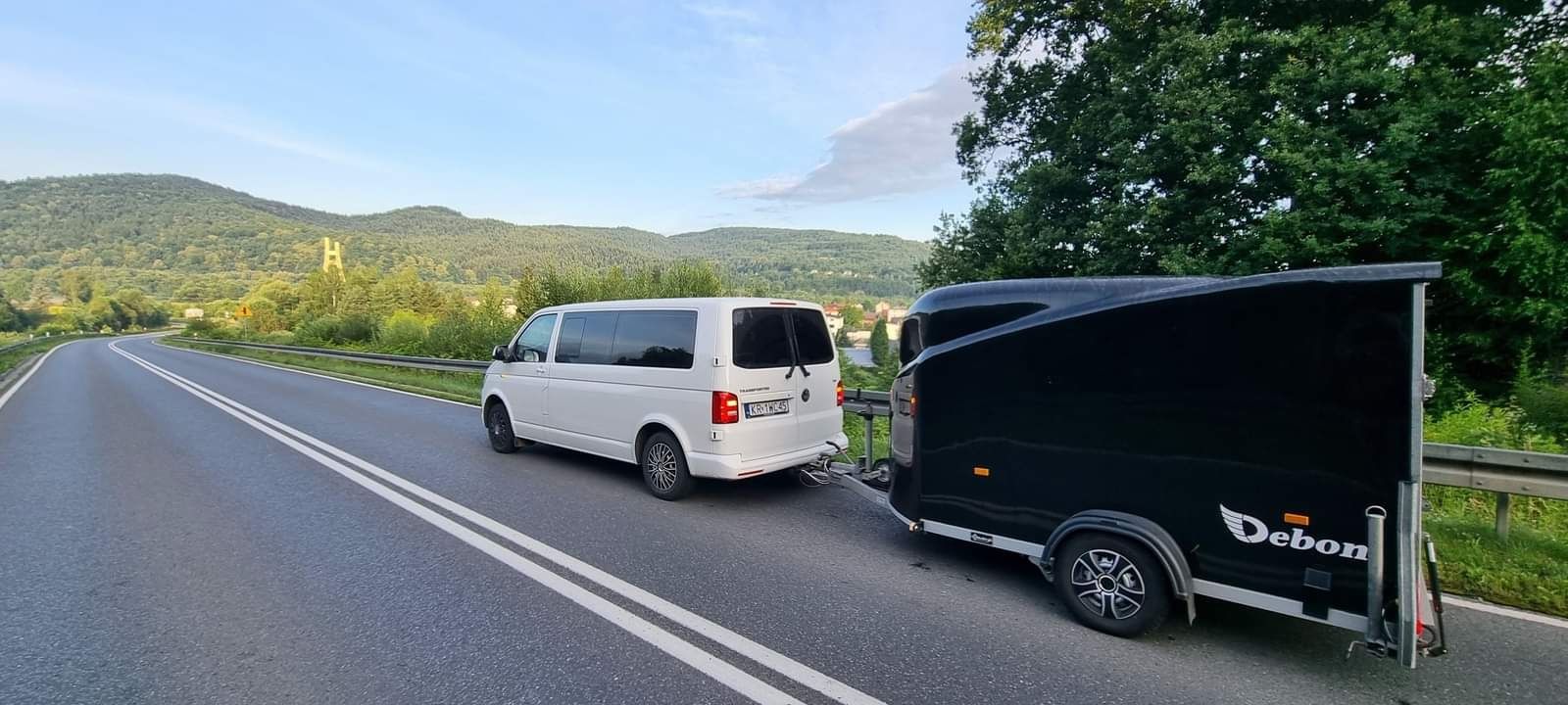 Transport bus z kierowcą/przyczepą/zestaw