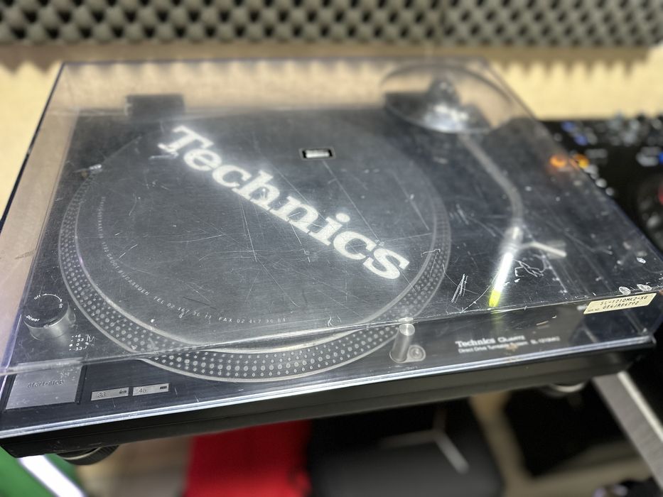 Technics SL 1200 MK2