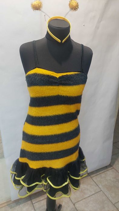 Продам карнавальные костюмы