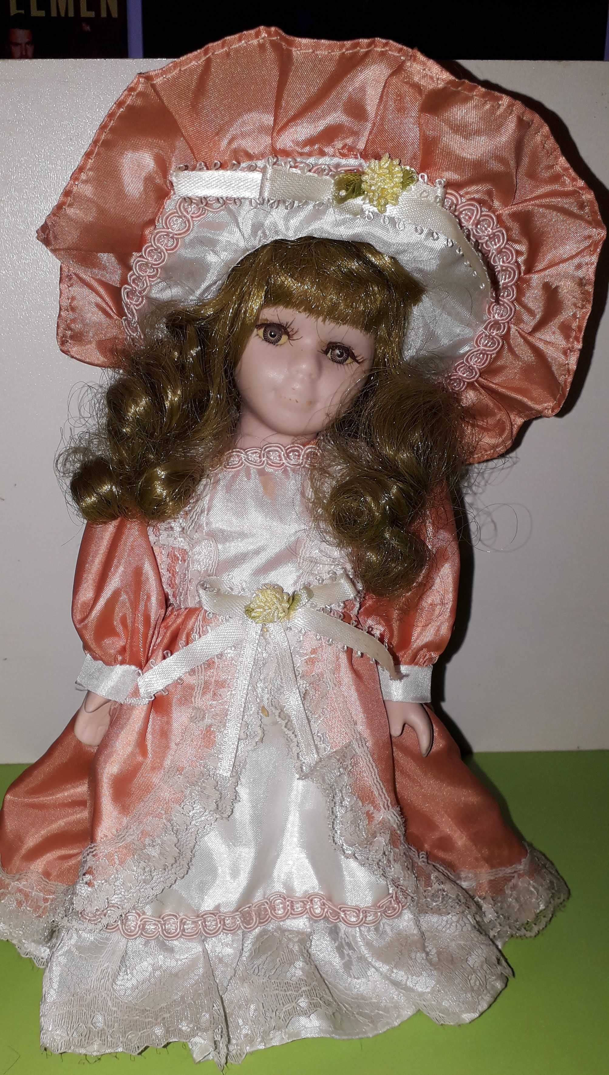 Интерьерная кукла фарфоровая Porcelain doll 22см