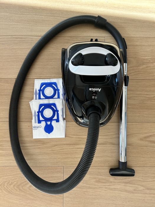 Odkurzacz Amica Ora - 900 Wat - super stan