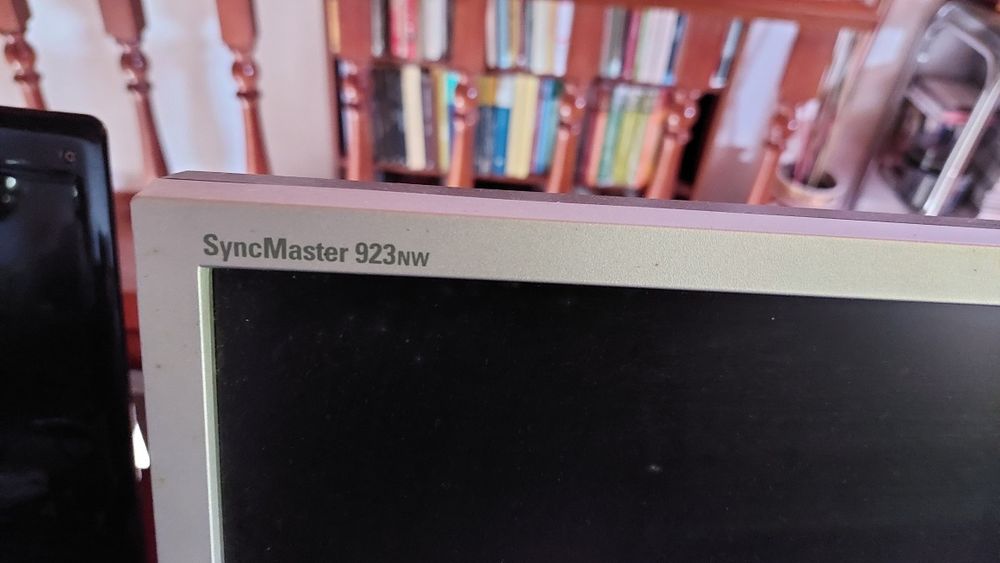 Monitor Samsung syncmaster 923nw