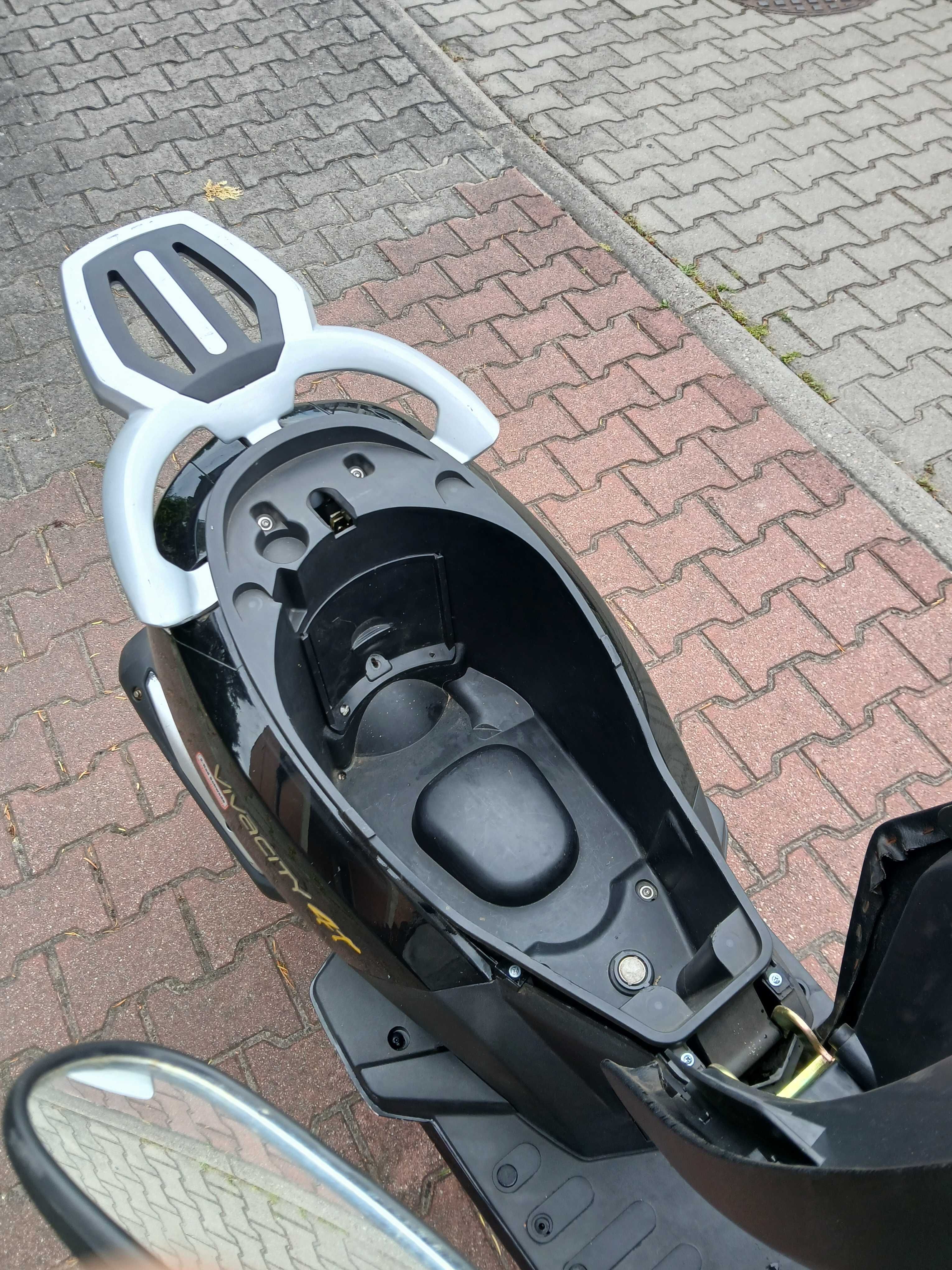 SKUTER Peugeot Vivacity