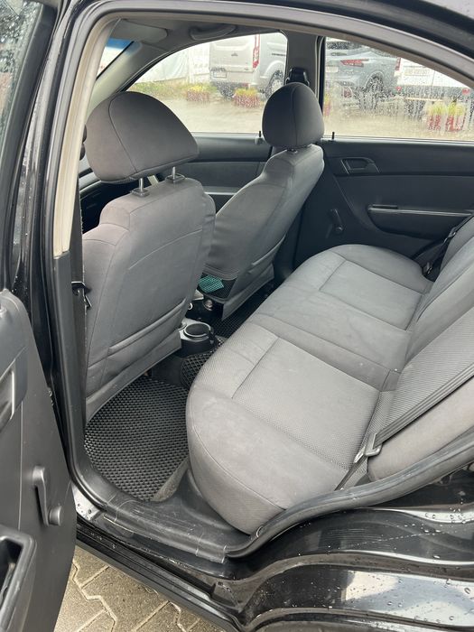 Chavrolet aveo t250 2008 года в хорошем состоянии не гнилая не ржавая