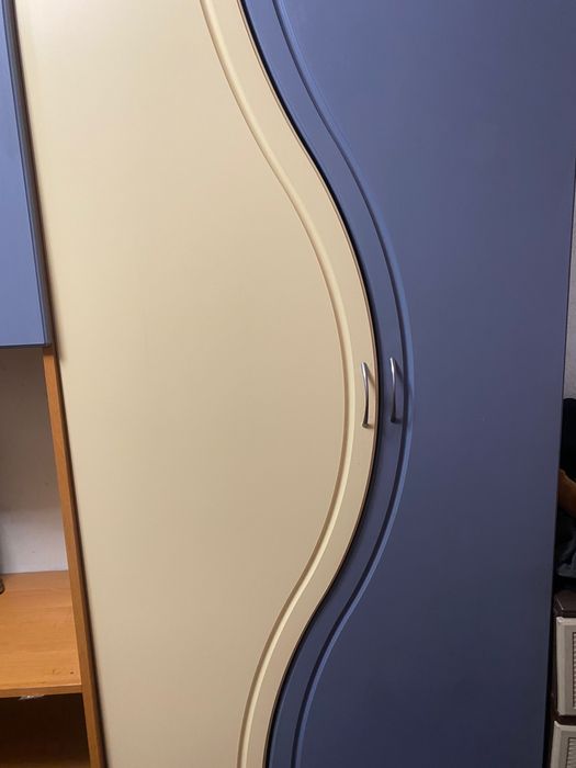 Продам шкаф с полками