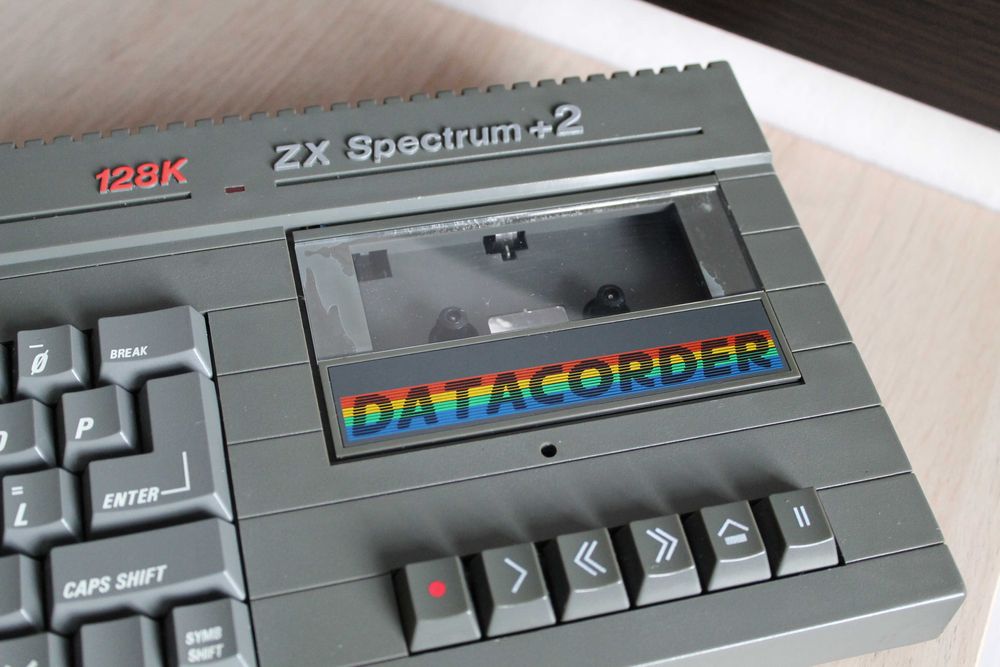 ZX Spectrum +2 grey szary.
