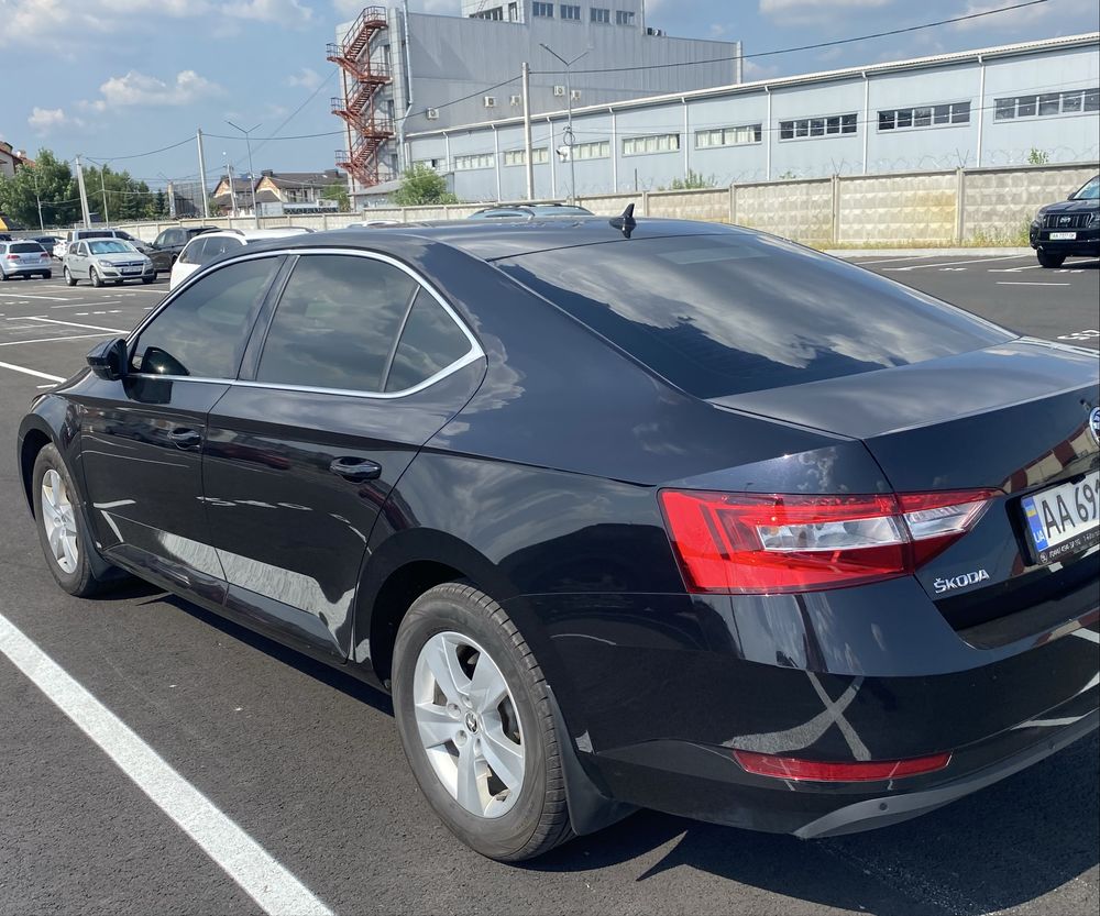 Skoda Superb 2019 (1.8 TSI) Ambition