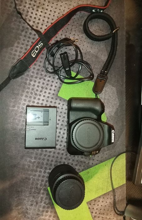 Câmera Canon EOS 200d