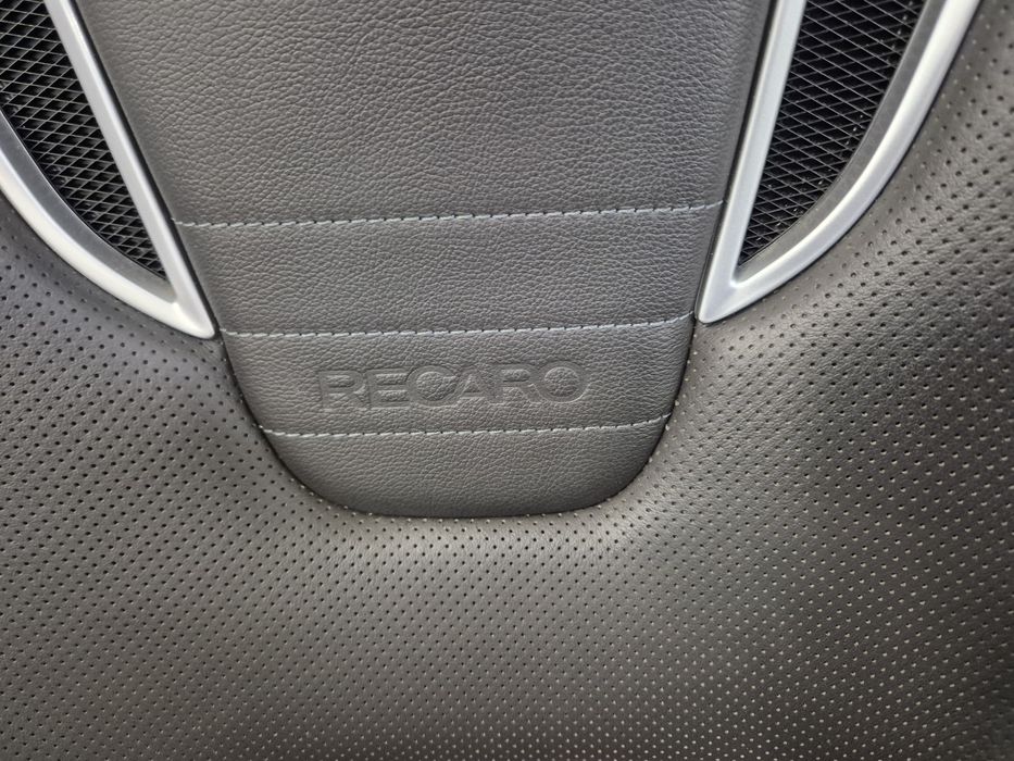 Opel insignia a fotele Recaro
