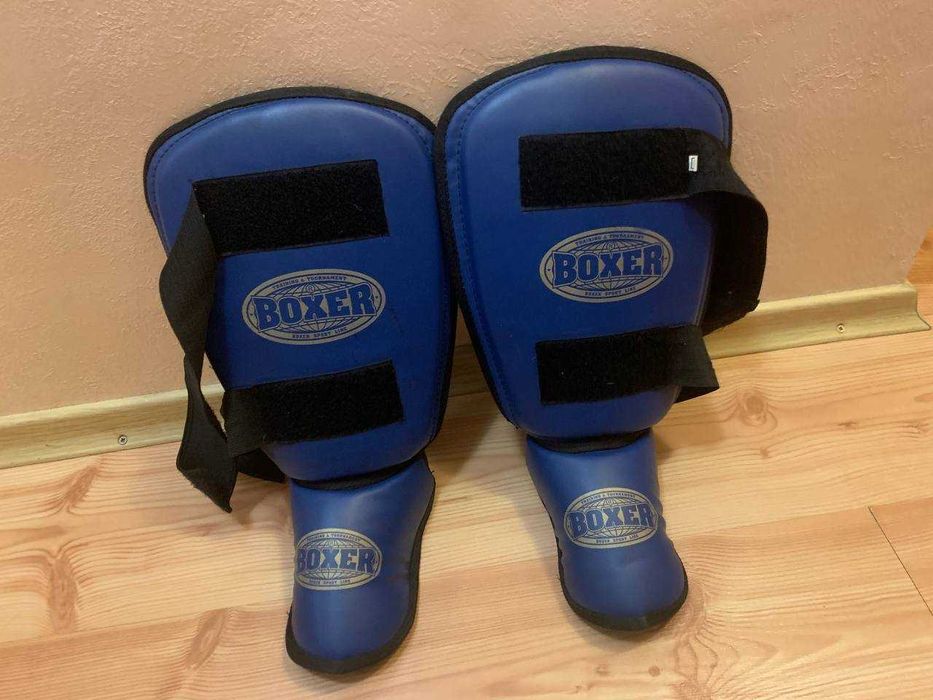 Щитки (защита) на голень и стопу