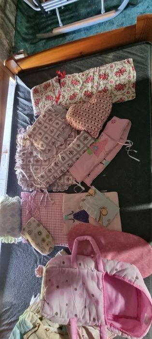 Kołyska i pościel dla lalek