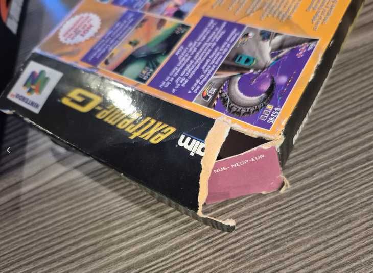 8 gier N64 Nintendo 64 w pudełkach