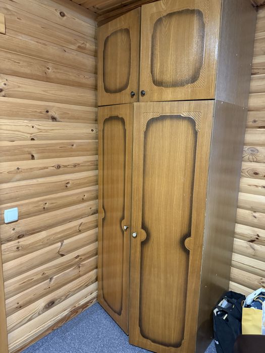 Шафа з тумбою для одягу