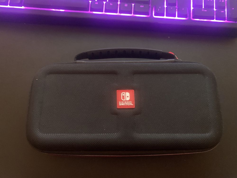 Nowy Oryginalny Pokrowiec na Nintento Switch (Futerał,Etui)