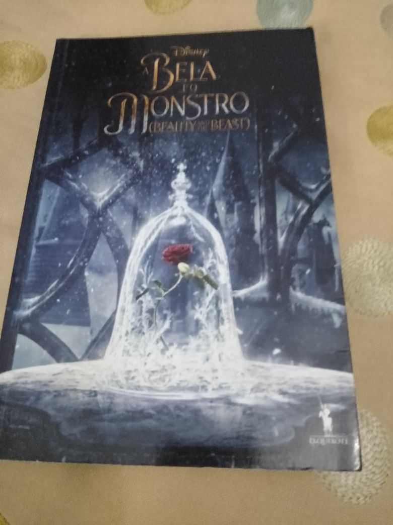 Bela e o Monstro-Disney-D.Quixote-1 edicao-8E - Creme/maos-3E Desde 3E
