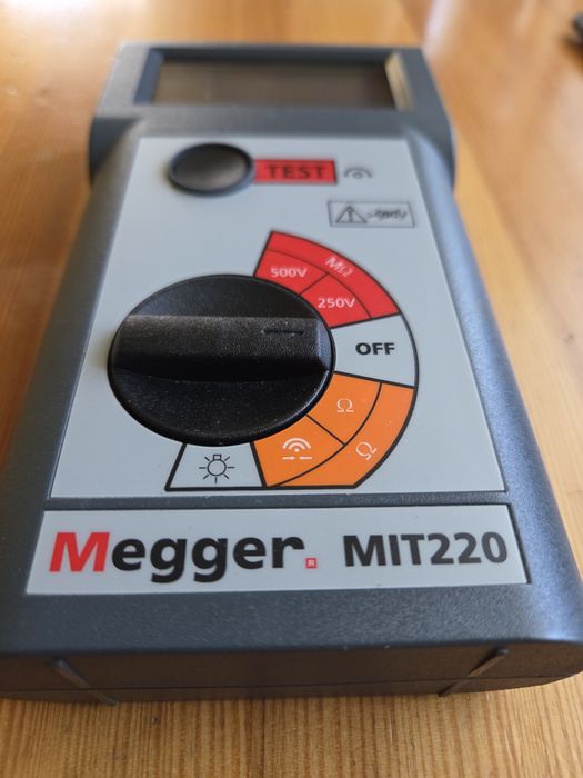 Megger MIT220 miernik rezystancji izolacji