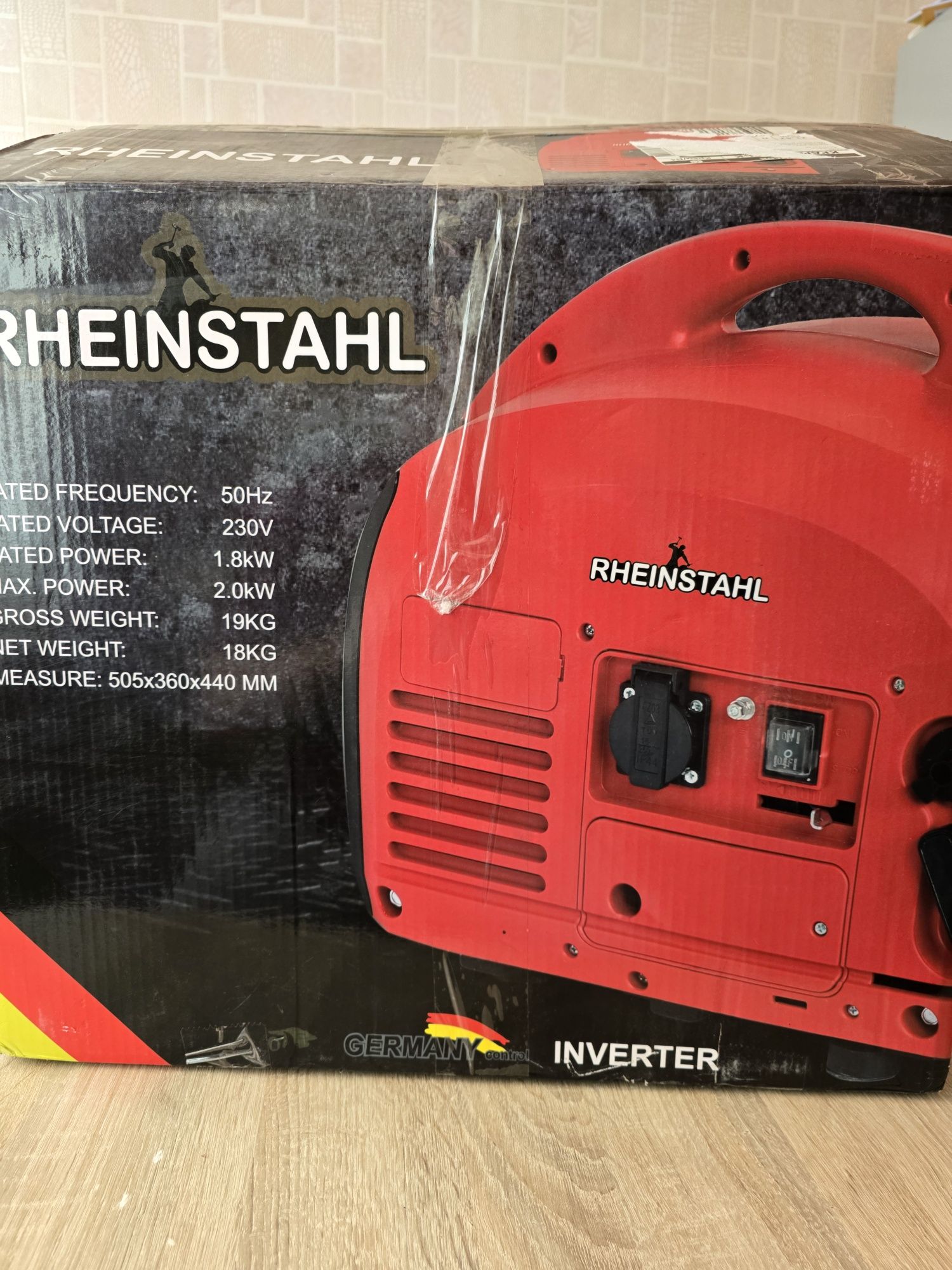 Продам инверторный бензогенератор RHEINSTAHL 1,8-2,0 кв.