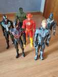 Bonecos Marvel para venda