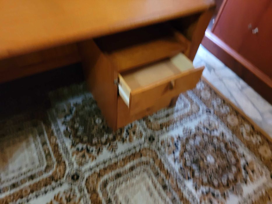 Grande secretária em madeira maciça - Penso que Ola