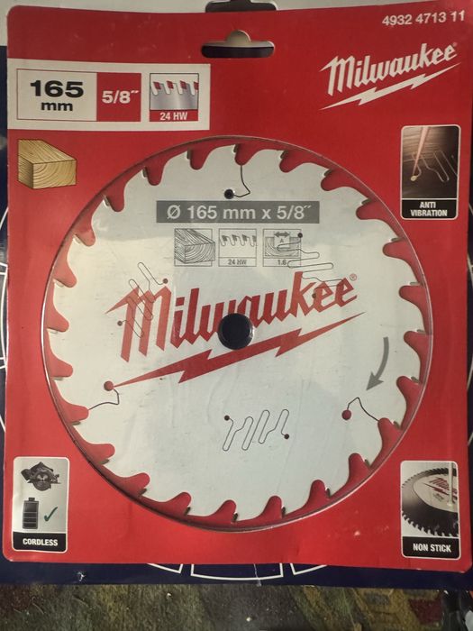 Pila tarczowa do drewna milwaukee