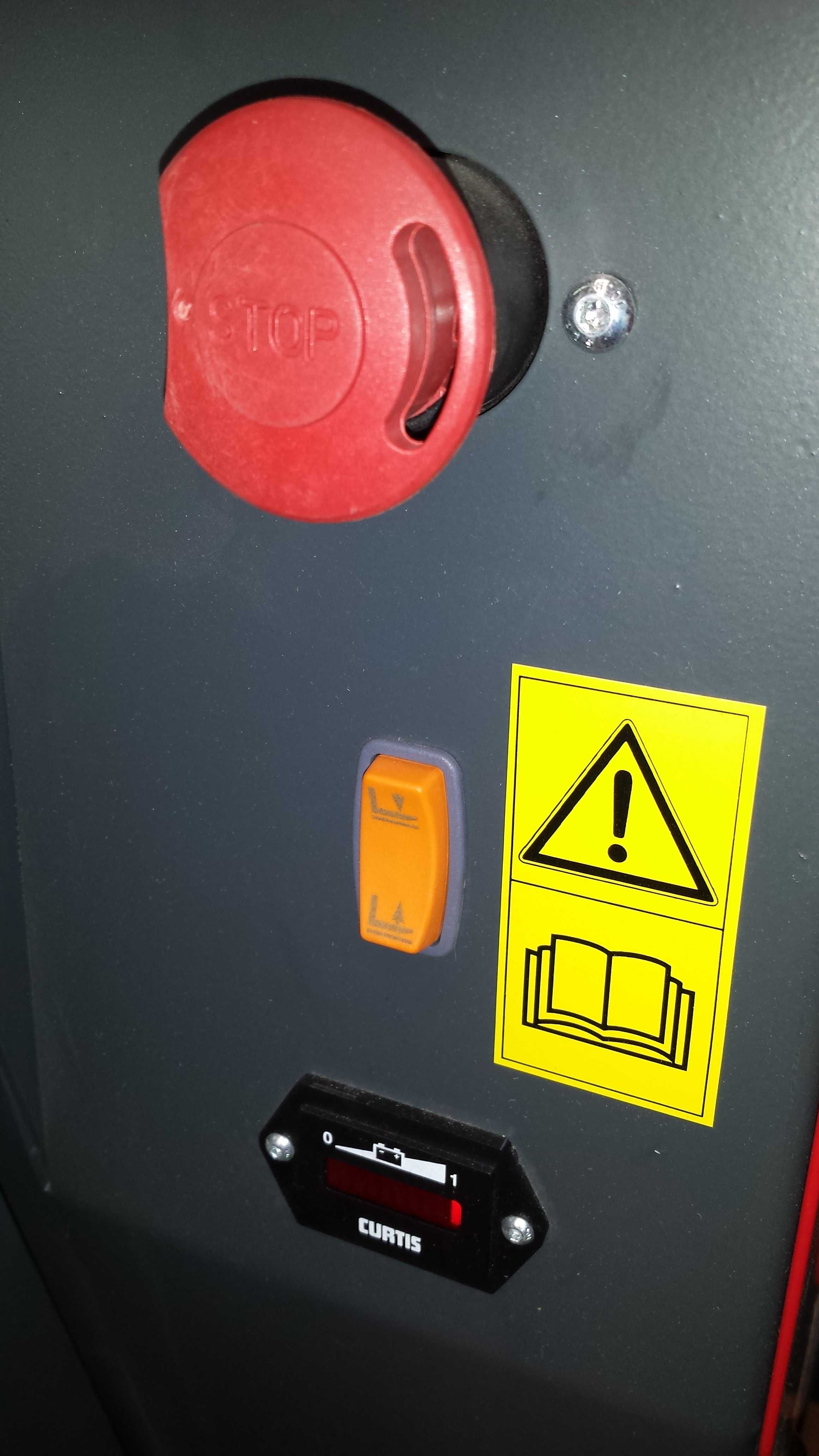 Wózek samozaładowczy SP05F1300 zamiast winda na busa