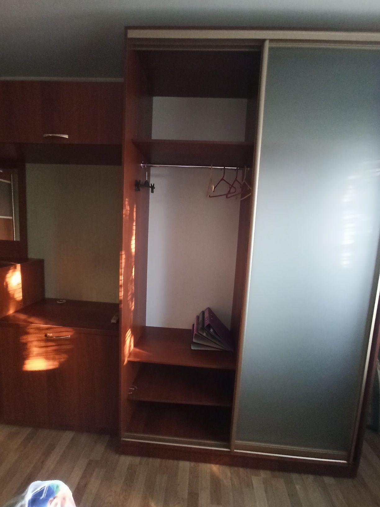 Шкаф в кімнату 2.5*1.5*0.6