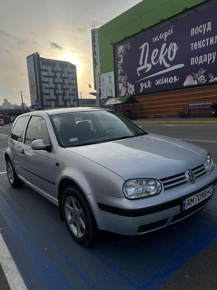 Volkswagen Golf 4