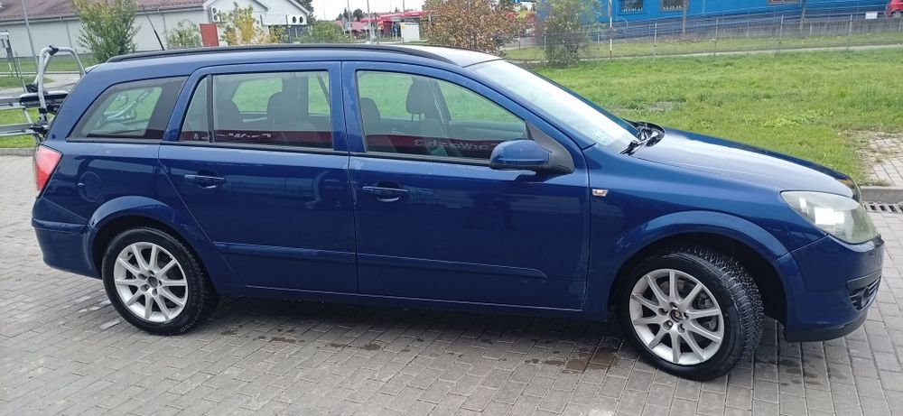 Opel Astra H kombi 1.9 CDTI rok 2006