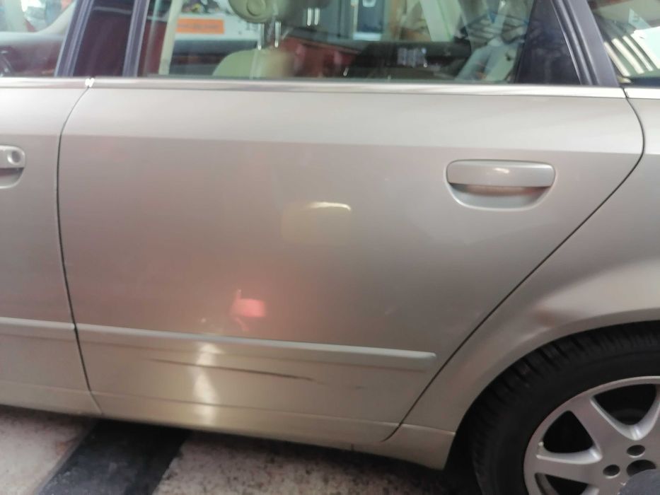 LY1X Audi A4 B6 drzwi lewy tył sedan Rybnik