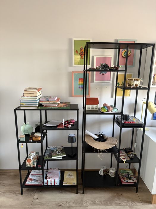 Dwa regały biurowe czarne