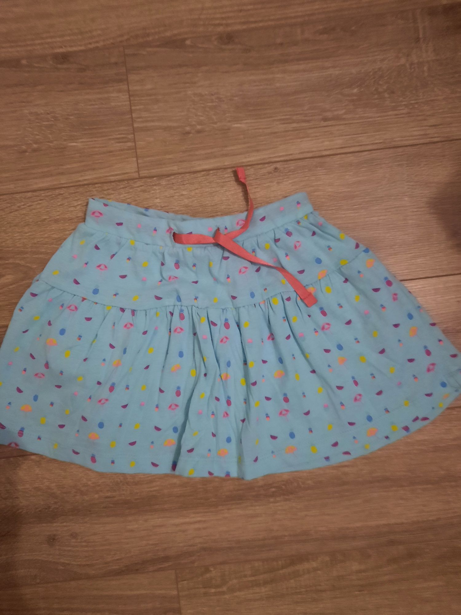 Ubrania dla dziewczynki rozmiar 110