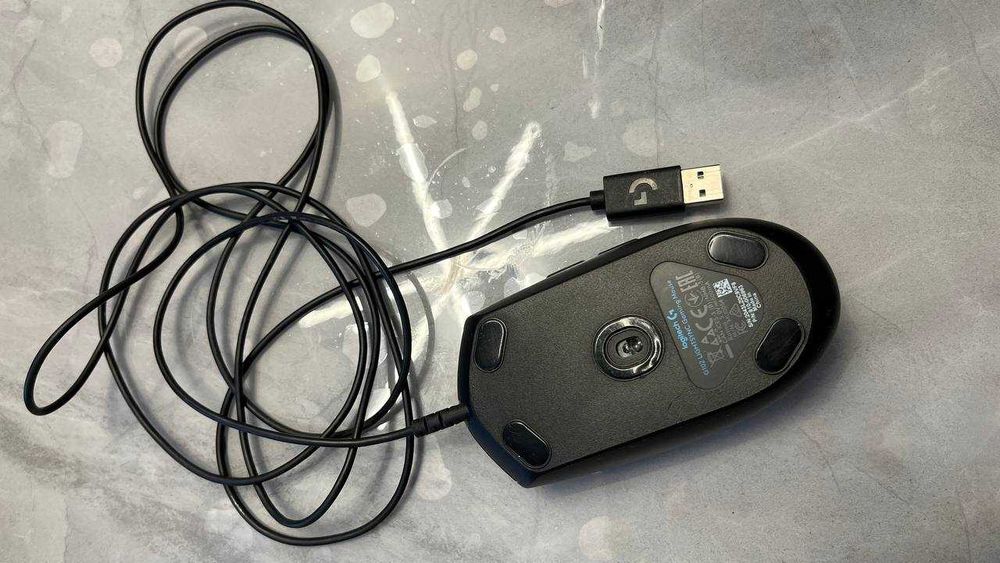 Миша дротова Logitech G102
