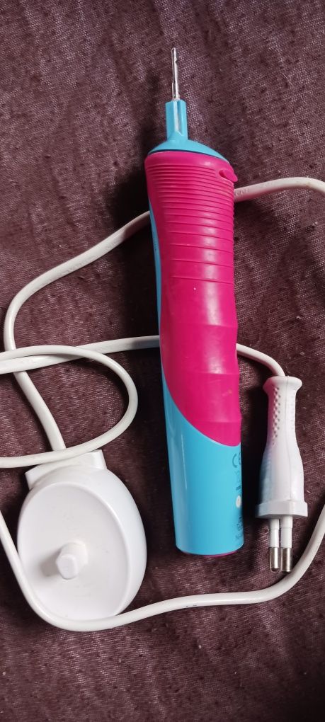 Szczoteczka elektryczna Braun