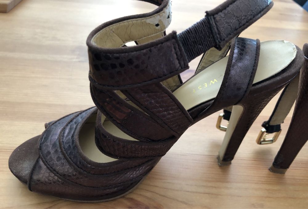 Sandálias Nine West 35