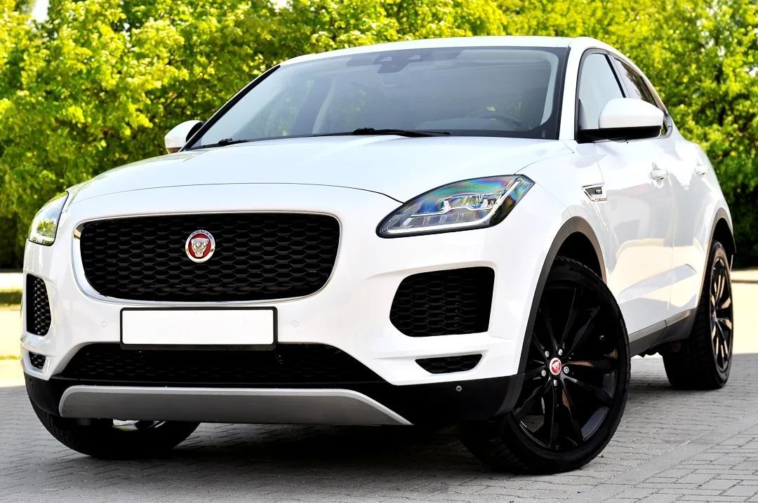 Jaguar E-Pace PANORAMA _ Skóra _ NAVI _ KAMERA _ RADAR _ Line Assist _ LEDY _ HAK