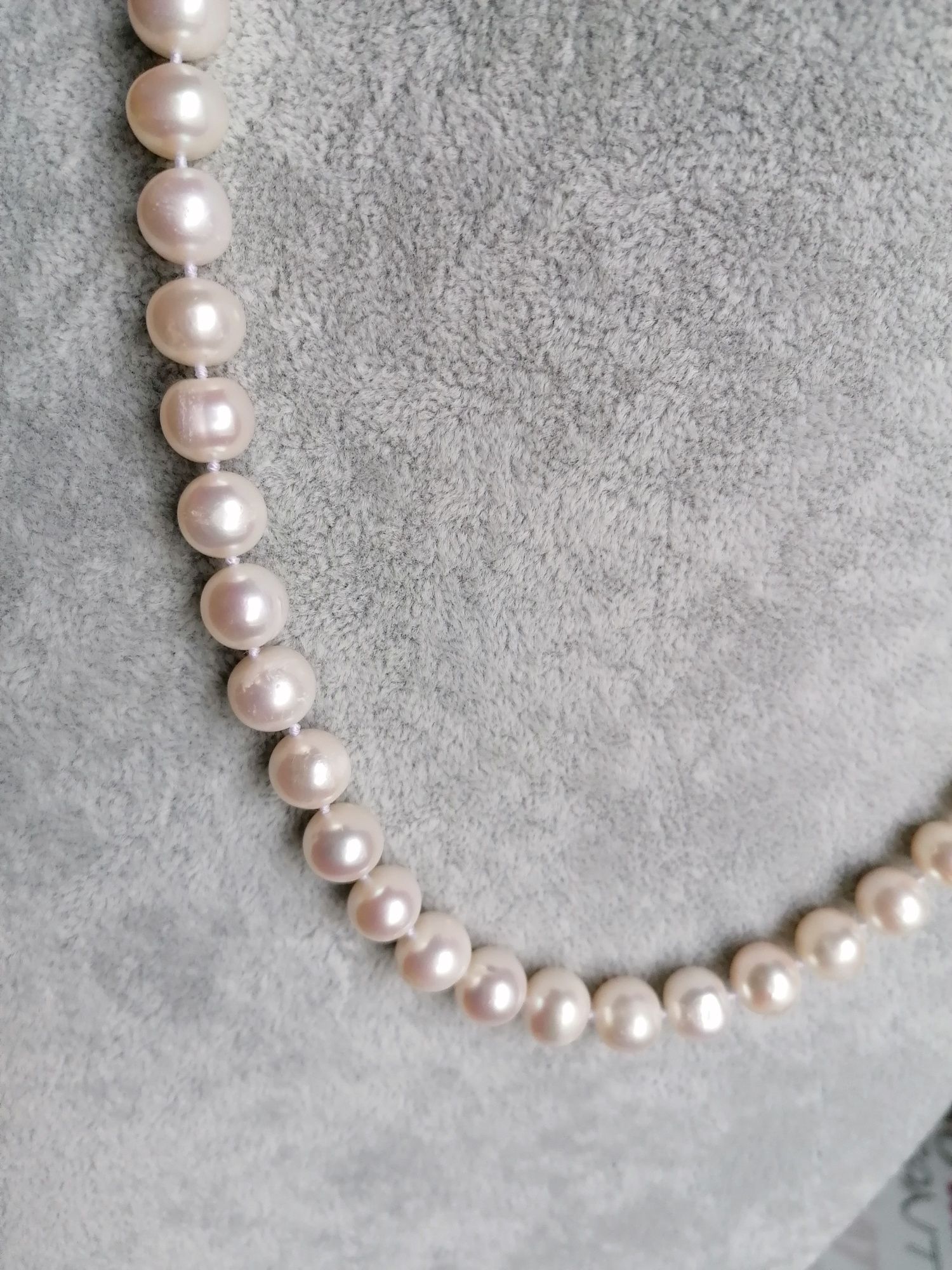Гарне біле перлинне намисто кольє з натуральних великих перлів
