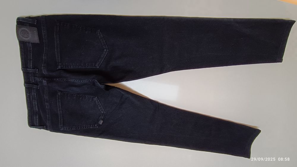 Salsa tapered lima W33-L32 como novas