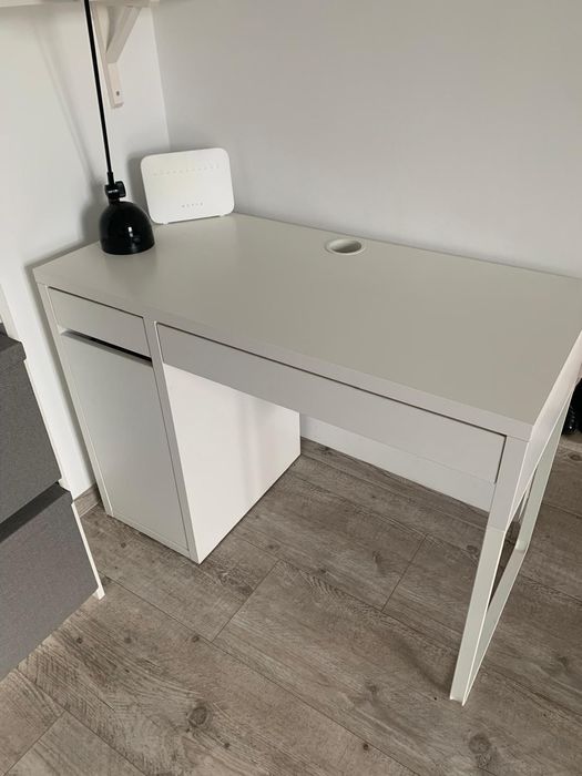 Biurko Micke Ikea ze szufladą  stan idealny,