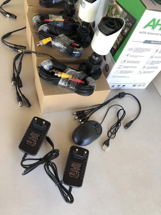 Камера відеоспостереження на 4 камери з реєстратором відеонагляду HD