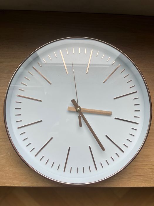 Zegar ścienny złoty miedź