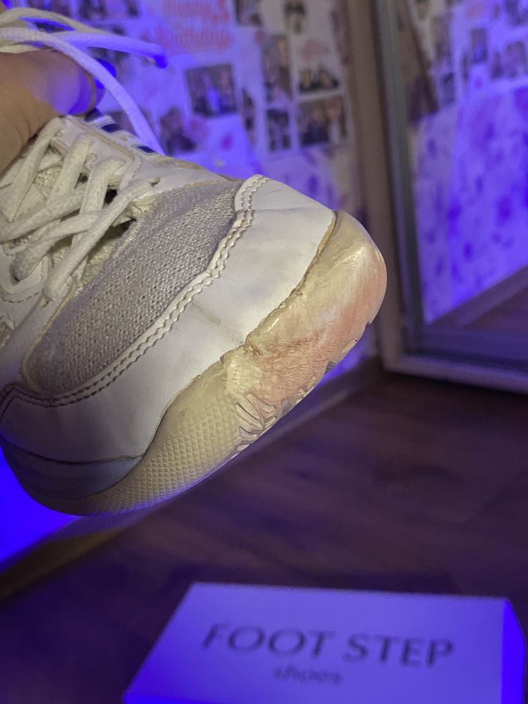 Волейбольні кросівки asics 40 розмір (25,5 см)