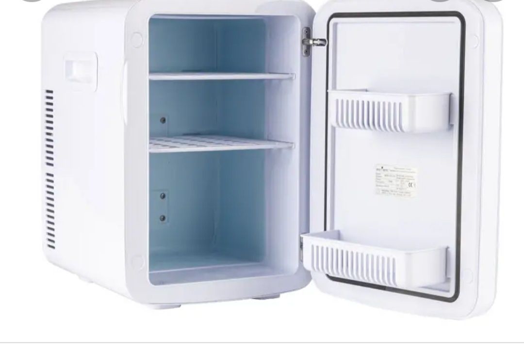 Міні холодильник для косметики 2 в 1 Охолодження + Нагрів"