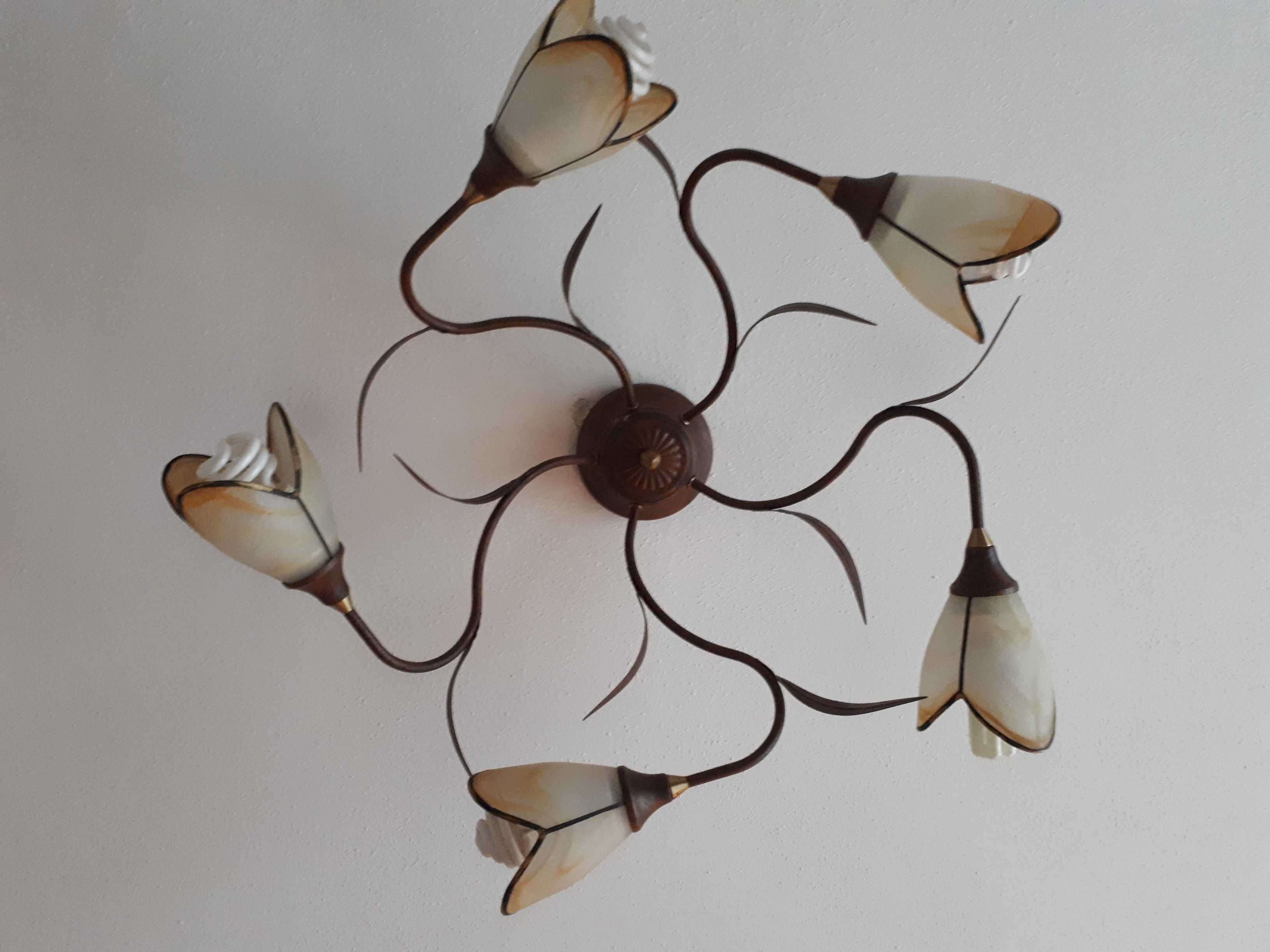 lampa sufitowa, 2 lampy ścienne z kablem, lampa stołowa + żarówki
