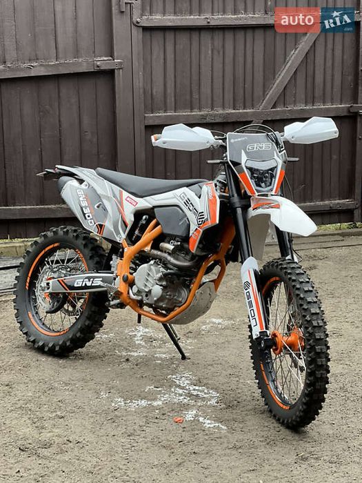 Продам по запчастям Geon gns 300/300r
