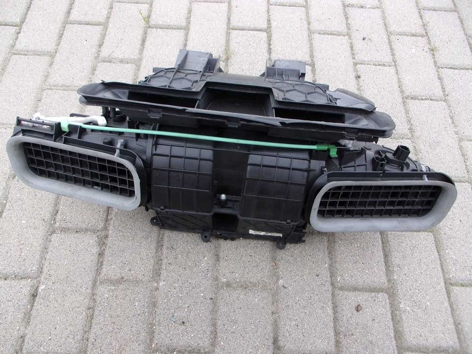 Nagrzewnica klimatyzacji Renault Megane III 2008r-2016r kpl europa