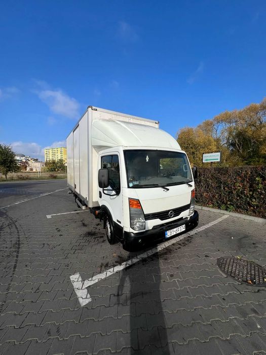 Nissan Cabstar 8ep - winda - 3os - kat. B Wynajem Bydgoszcz 300zł/doba
