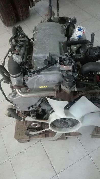 Motor nissan navara yd25