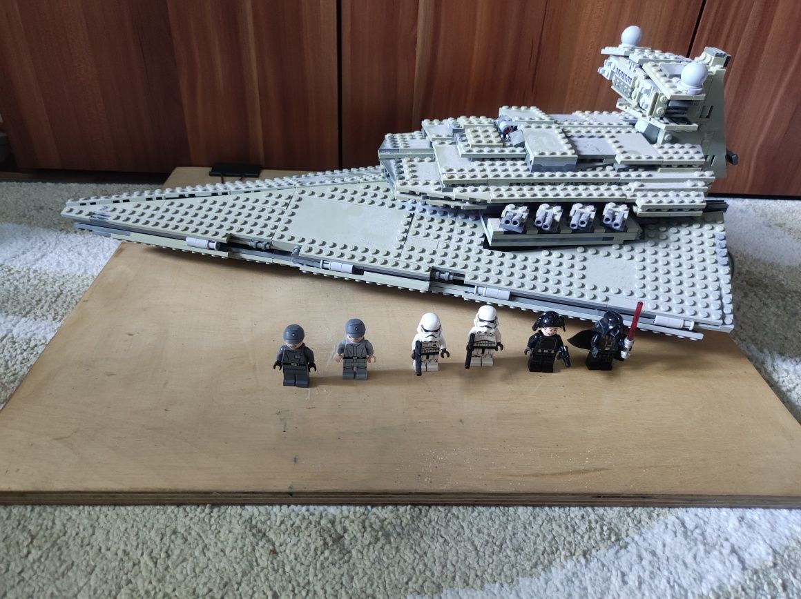 Zestaw LEGO 75055 Star Wars Imperial Star Destroyer